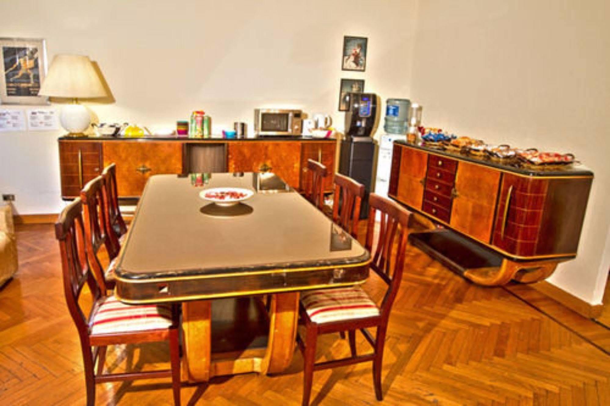 B And B I Am Here Central Station Milan Extérieur photo